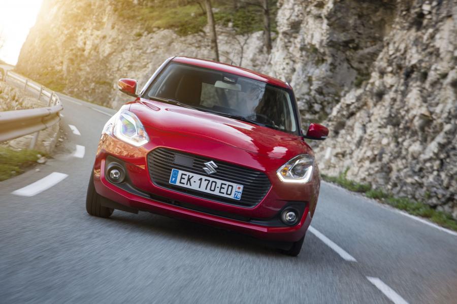 Suzuki Swift 2017 года  (WW) (фото 56 из 101)